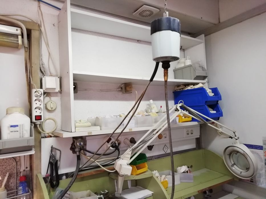 Motor de SUSPENSÃO, Marca FARO, para PRÓTESE DENTÁRIA. Gesso e brocas.