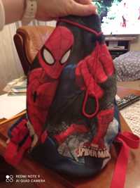 Sprzedam oryginalny plecaczek Spiderman'a firmy Marvel