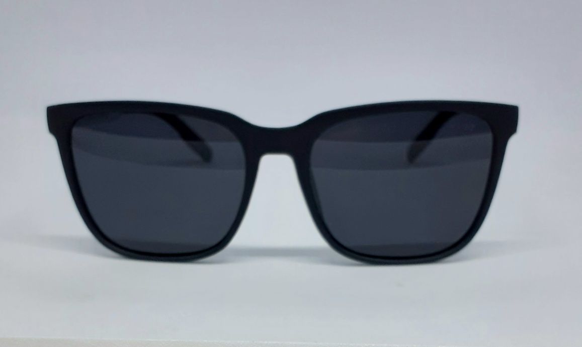 Мужские брендовые очки в черной матовой оправе линзы поляризированые
