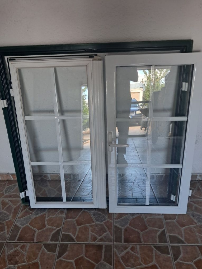 Janelas e porta em alumínio