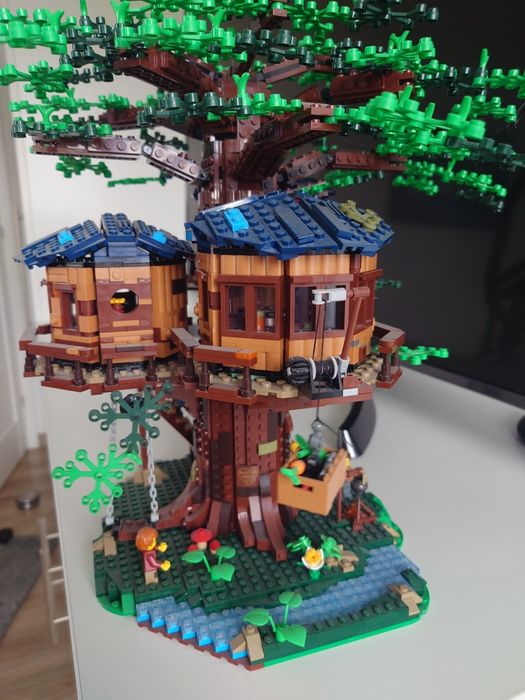 Lego IDEAS 21318 domek na drzewie