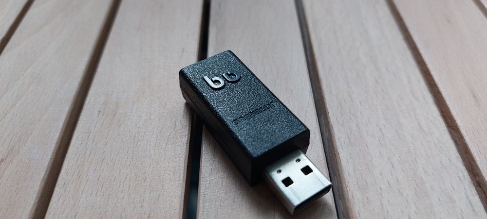 ЦАП  AudioQuest JitterBug USB Data & Power Noise Filter