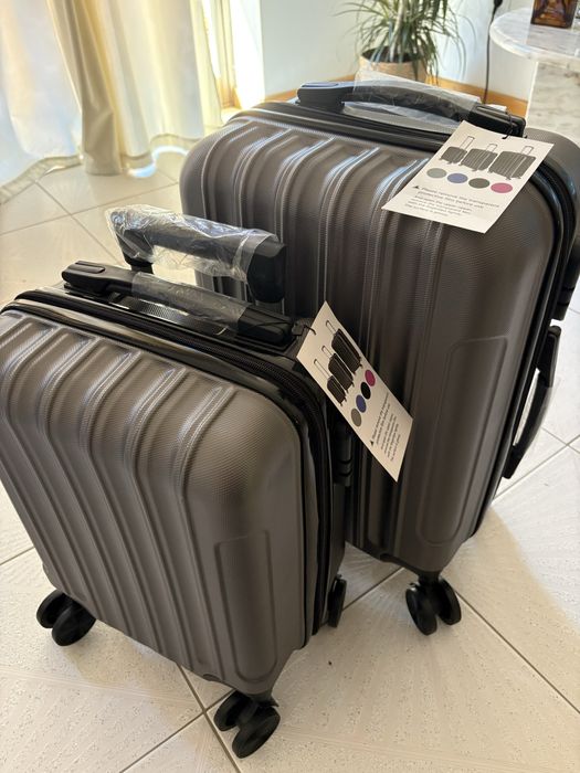2 Mala viagem novas, nunca usadas.
