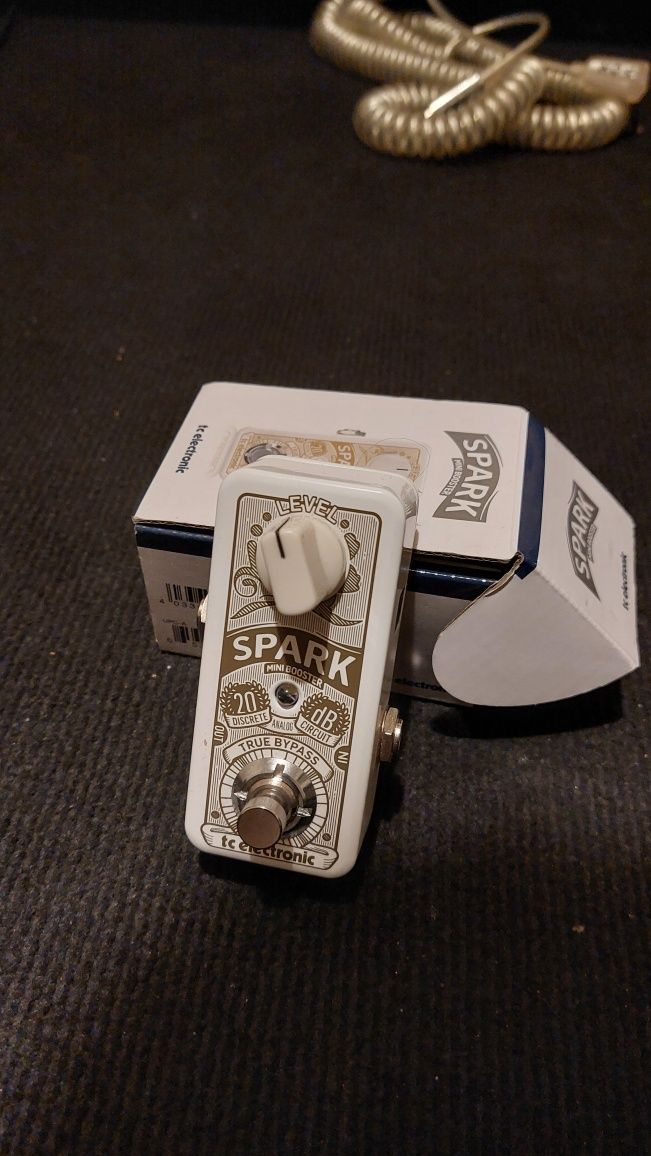 Pedais de guitarra e pedalboard (Beetronics, MXR, HB, TrueTone, TC)