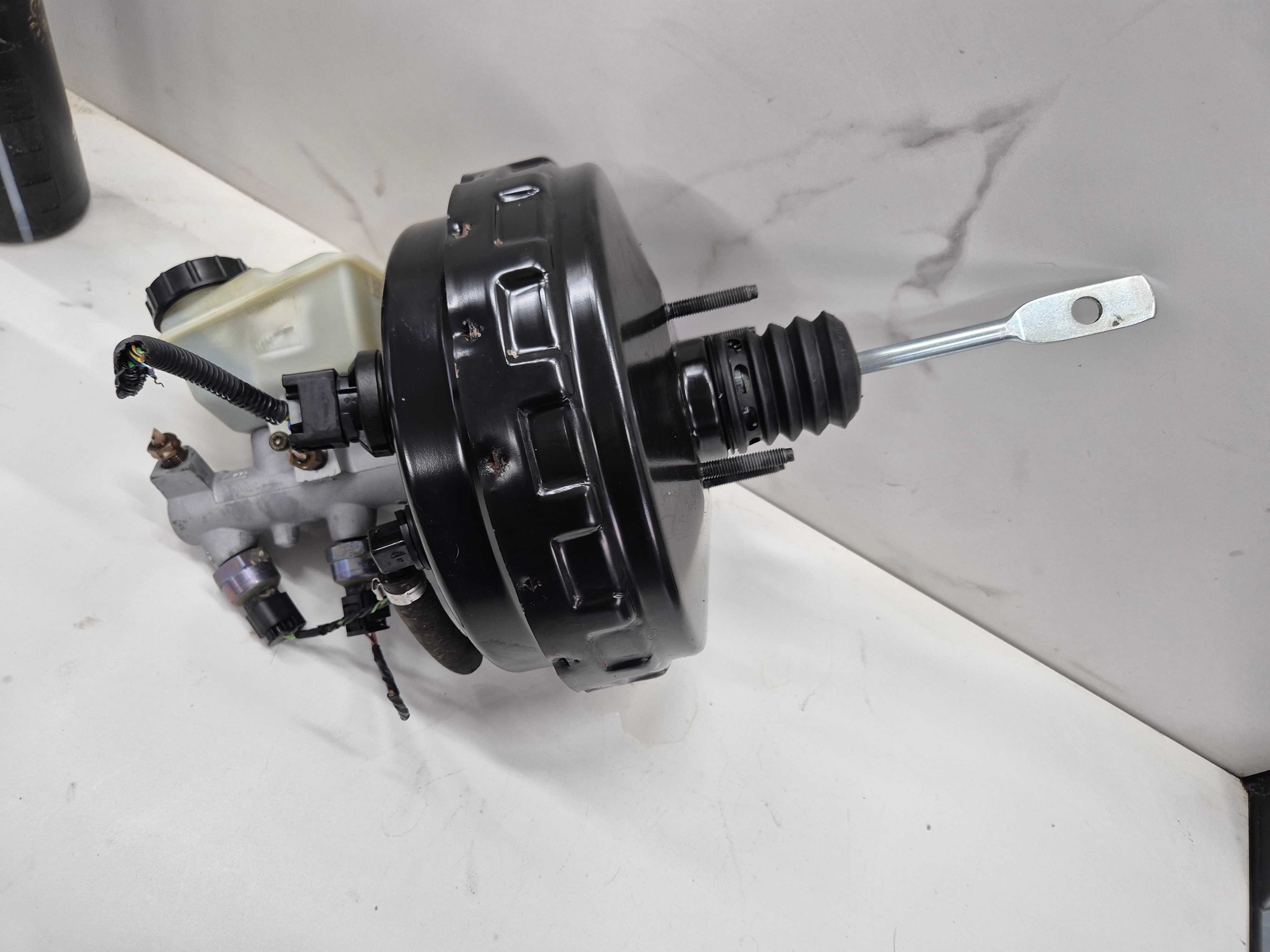 volvo V70 II S60 2.4 D5 serwo servo pompa hamulcowa hamulcowe czujniki
