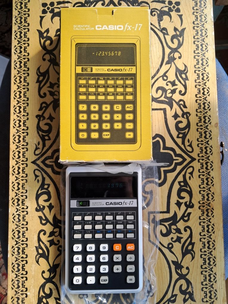 Casio два калькулятора капсула времени