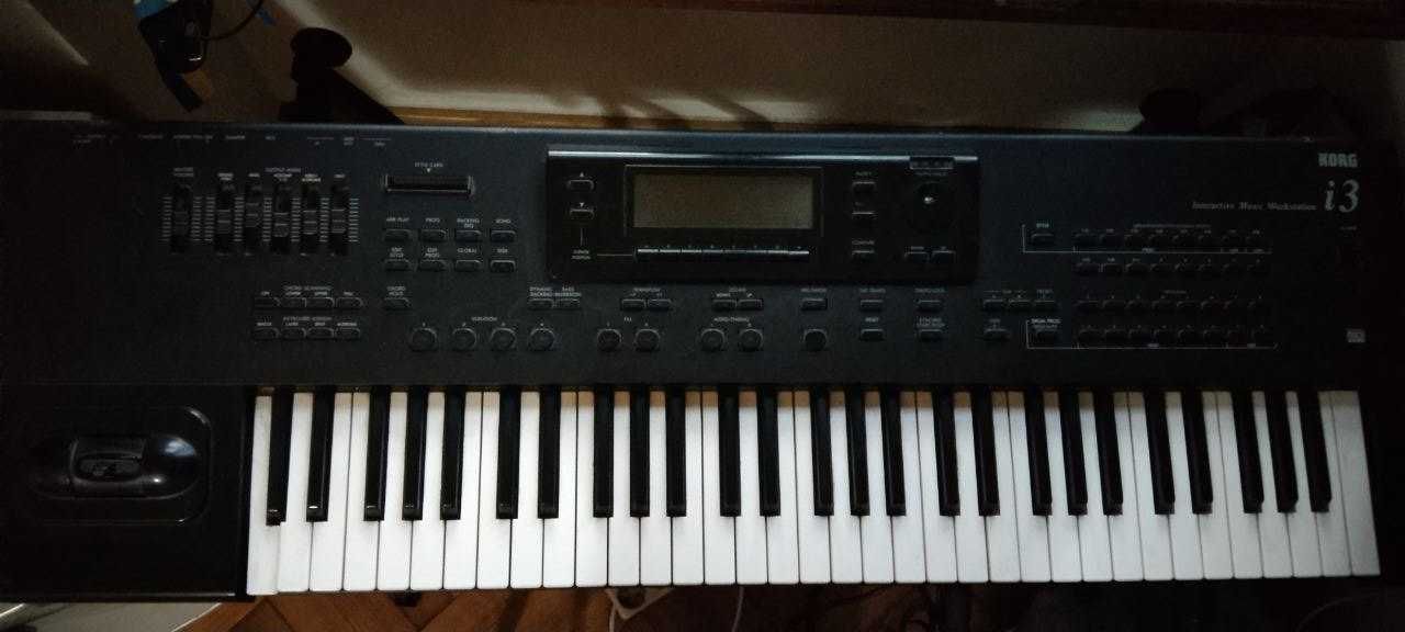 синтезатор KORG I 3