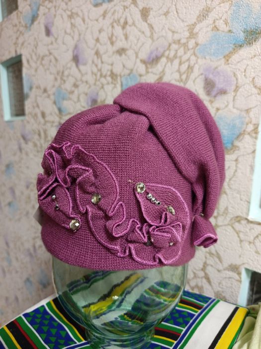 Шапка женская красивая