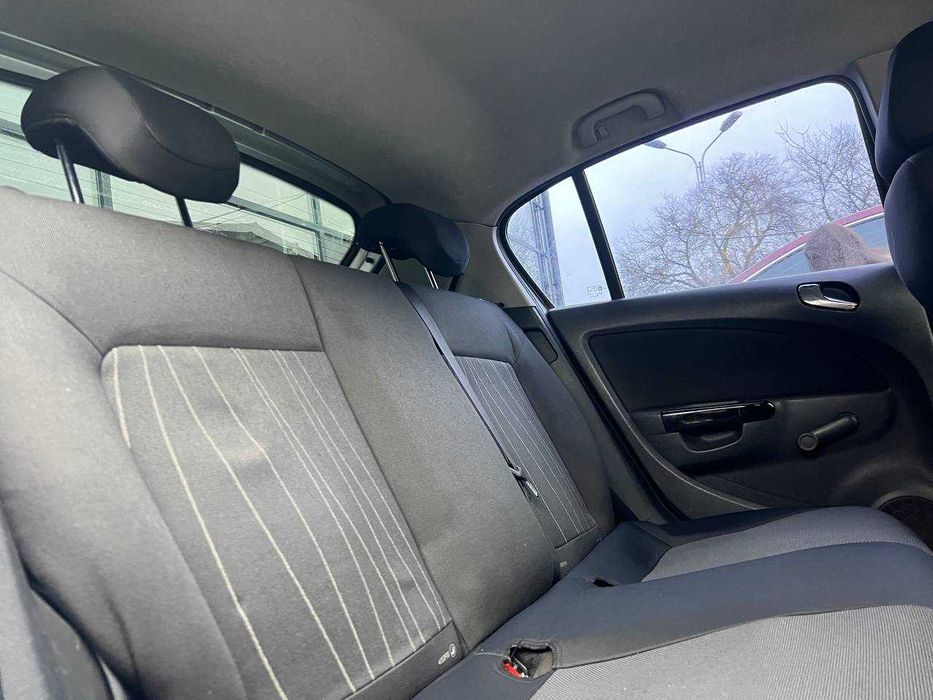 Opel Corsa 2008 року