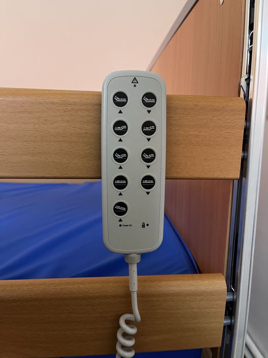 Łóżko rehabilitacyjne sterowane elektrycznie - DREAM-TIM