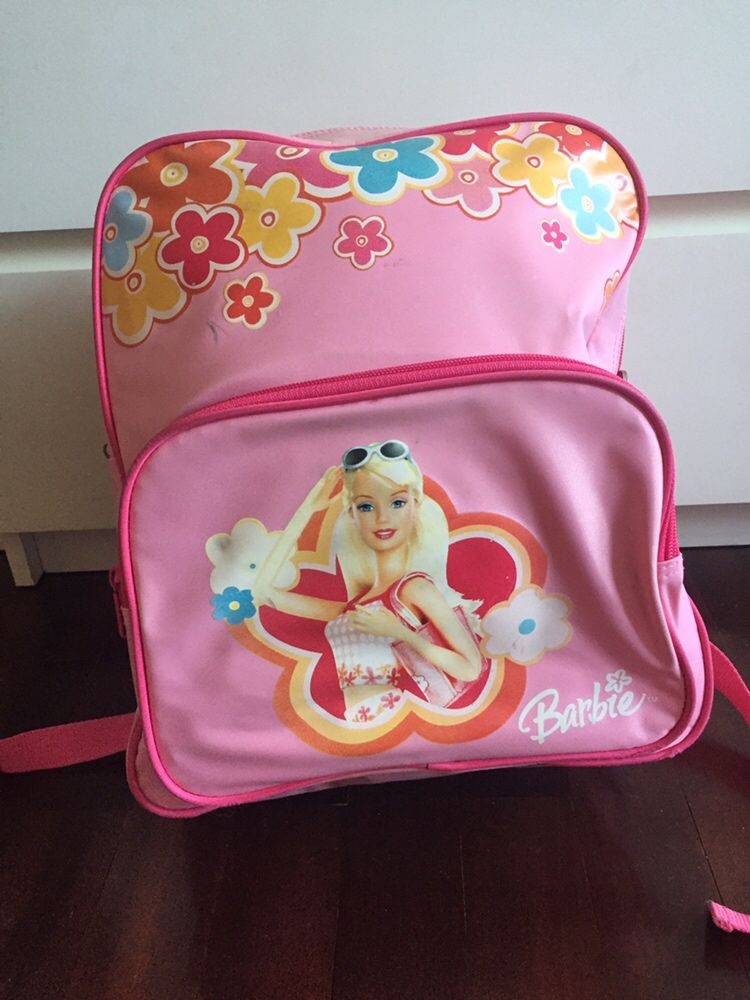 Mochilas e lancheiras Barbie, princesas , Noddy...