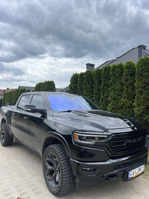 Auto do ślubu ,transfery oraz inne okazje