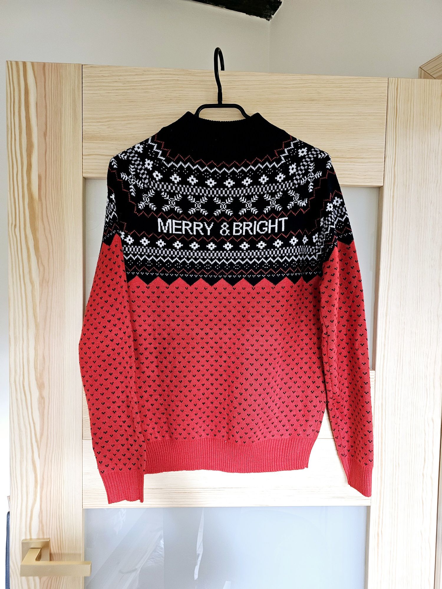 Nowy sweter świąteczny s 36 Avenue