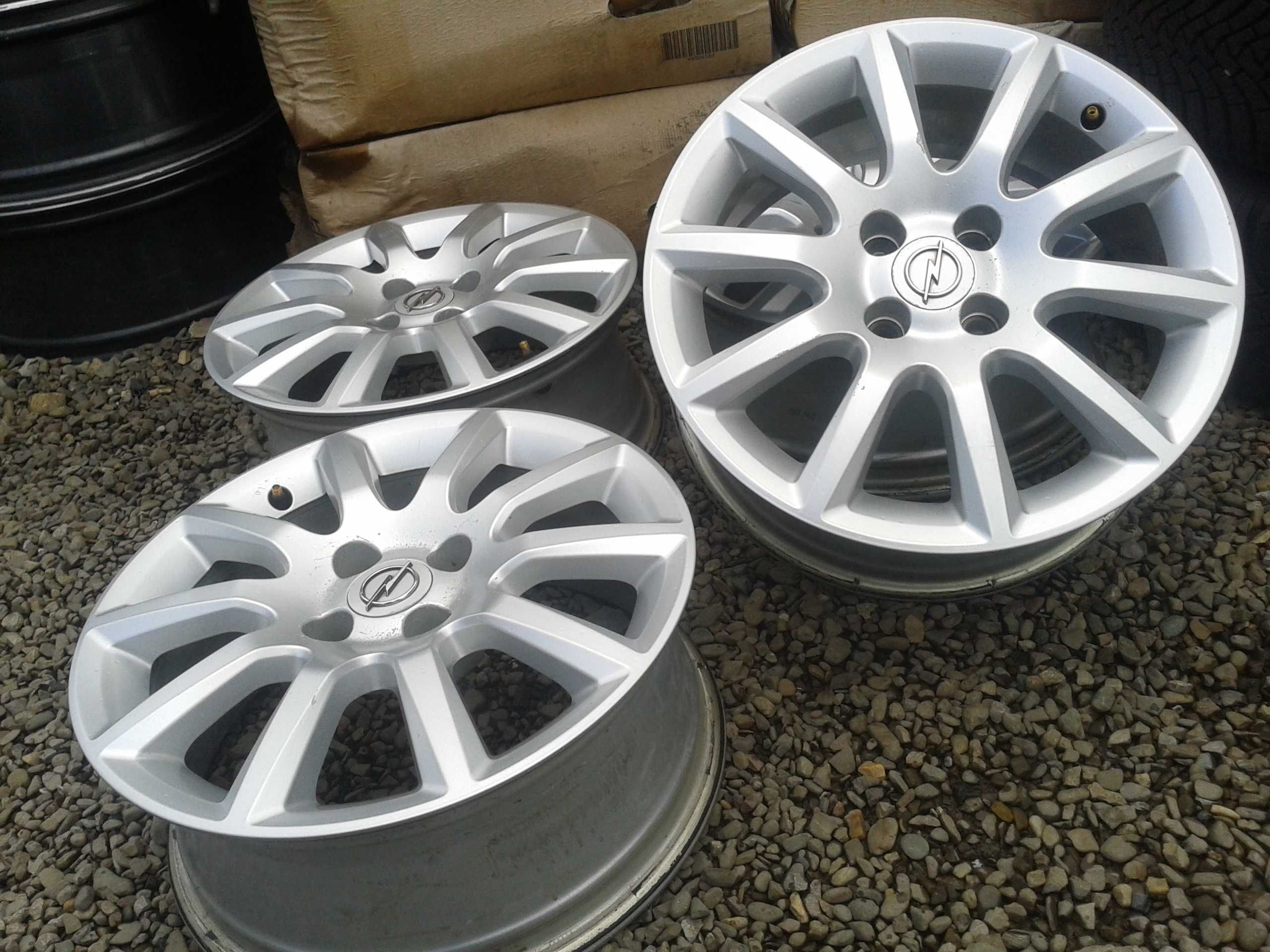 oryginalne r16 felgi opel corsa meriva astra 4x100 adam combo mielec