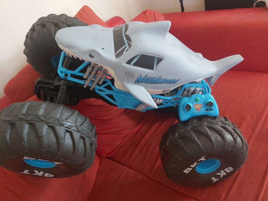 Megalodon Monster Jam