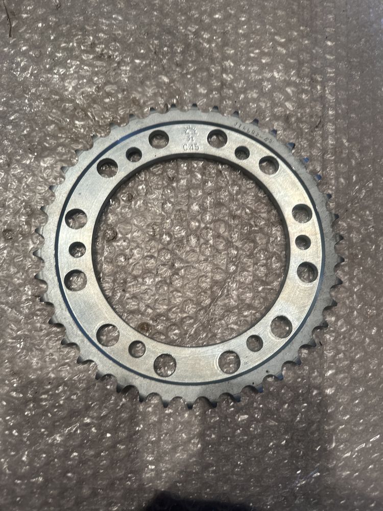 Zębatka Tylna Stal JT 50 JTR502/42 Kawasaki GPX GPZ ZR ZZR 750/1100