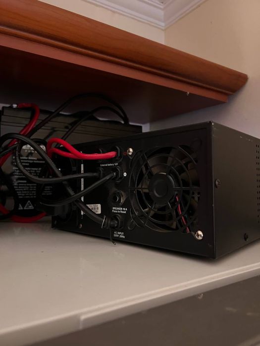 ДБЖ LogicPower LPM-1500VA/1050W — Чиста Синусоїда