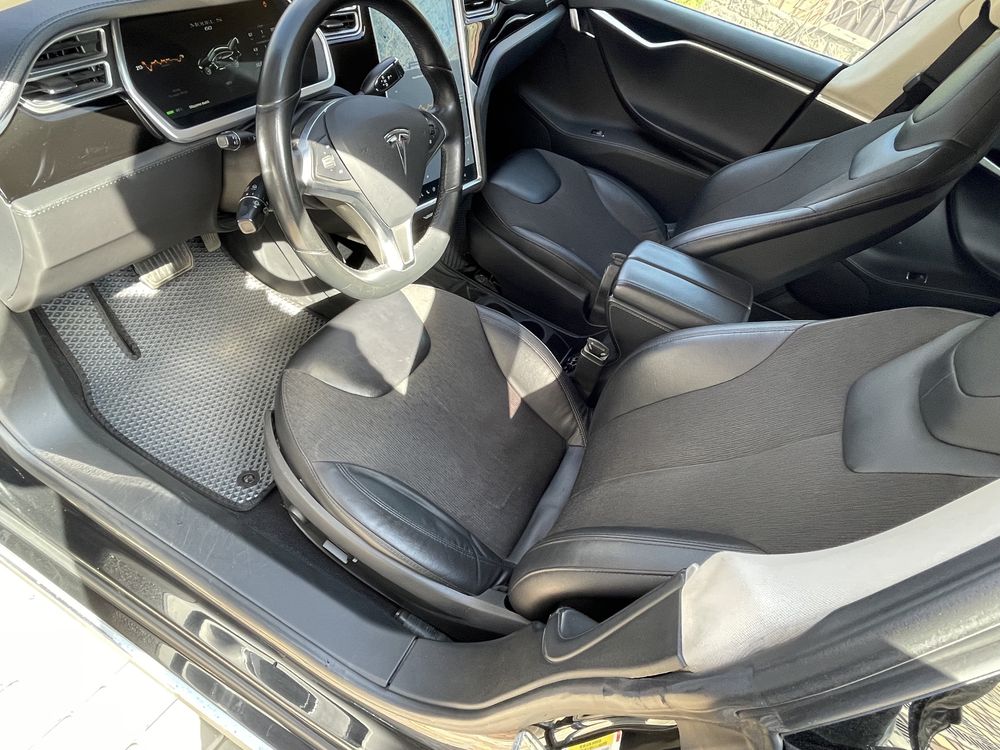 Продам Tesla S60 2014 без ДТП