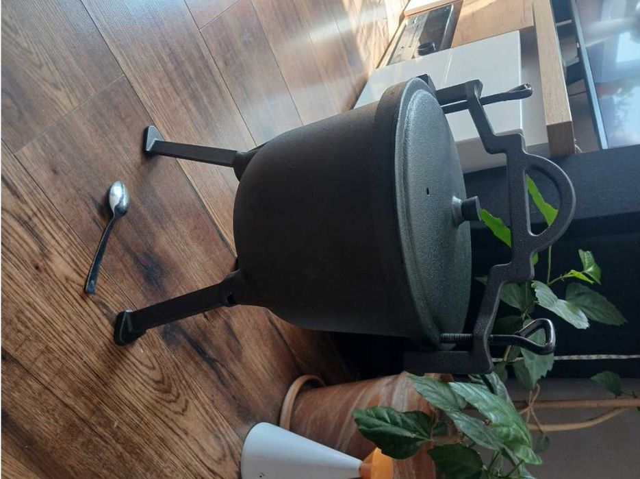 Kociołek żeliwny 8L ogrodowy do potraw jednogarnkowych leczo MOCNY new