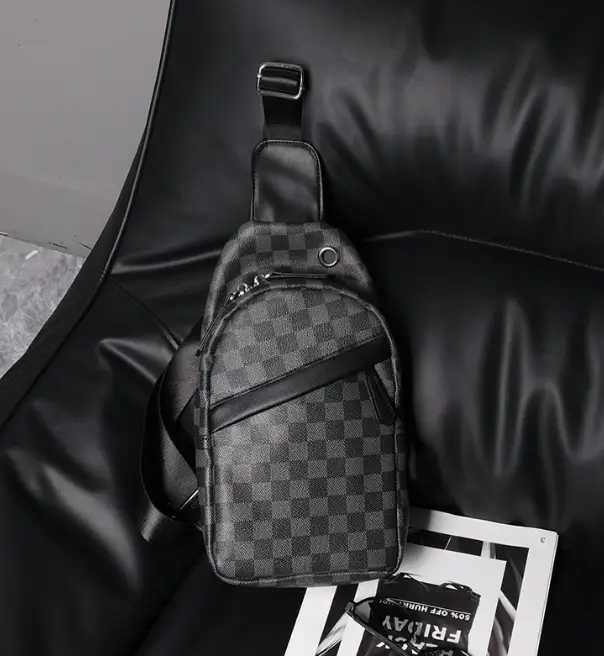 Чоловіча мужская кожаная черная коричневая сумка бананка барсетка