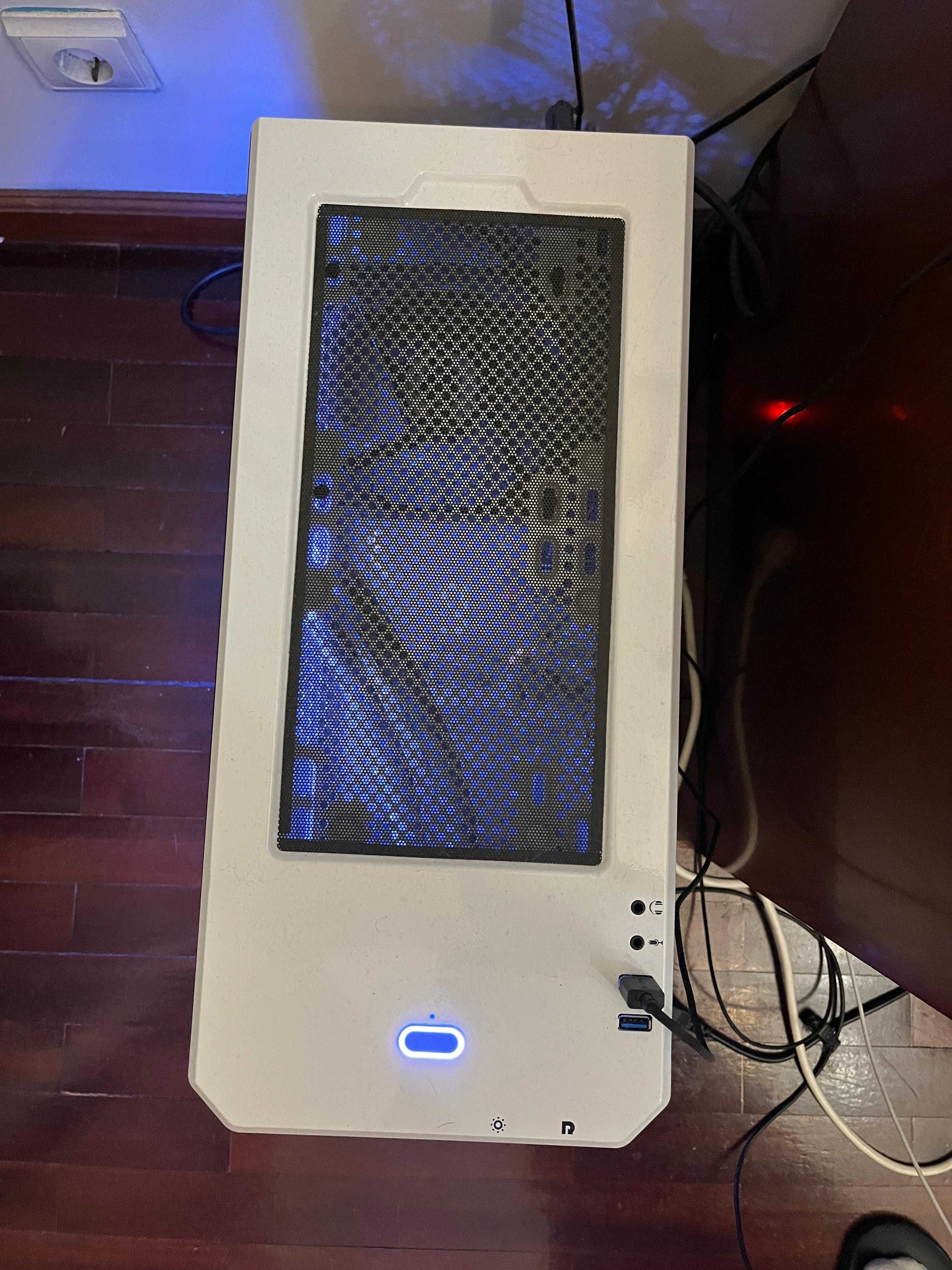 Setup Gaming completo - inclui torre, monitores e perifericos