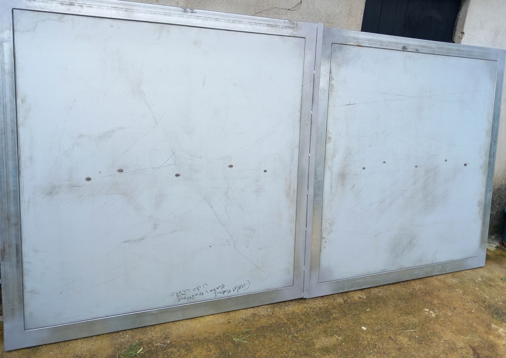 Portão 3m largura x1.50m altura