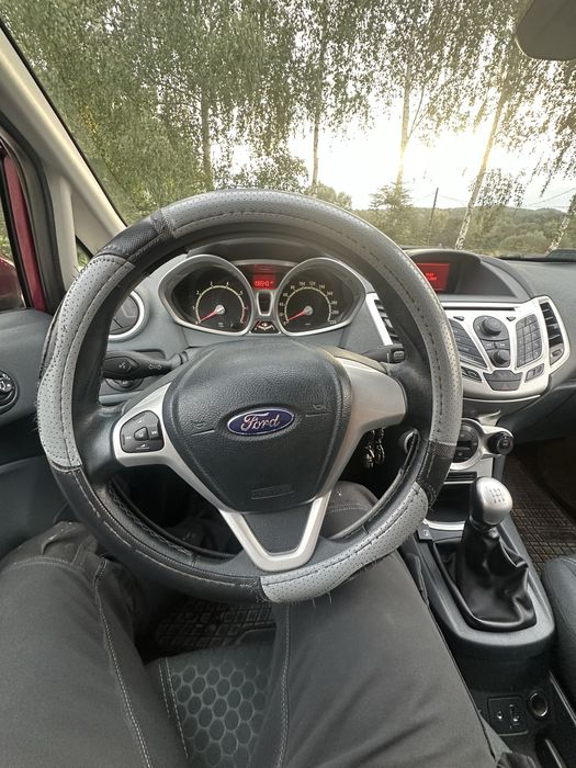 Ford Fiesta mk7 . Gaz . Nowa butla . Świetny stan .