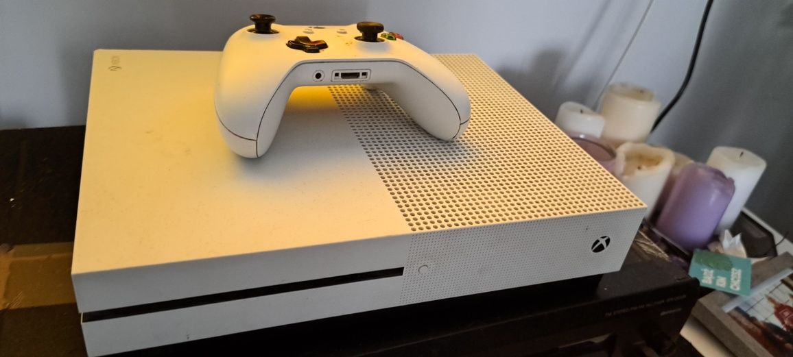 Sprzedam xbox one s