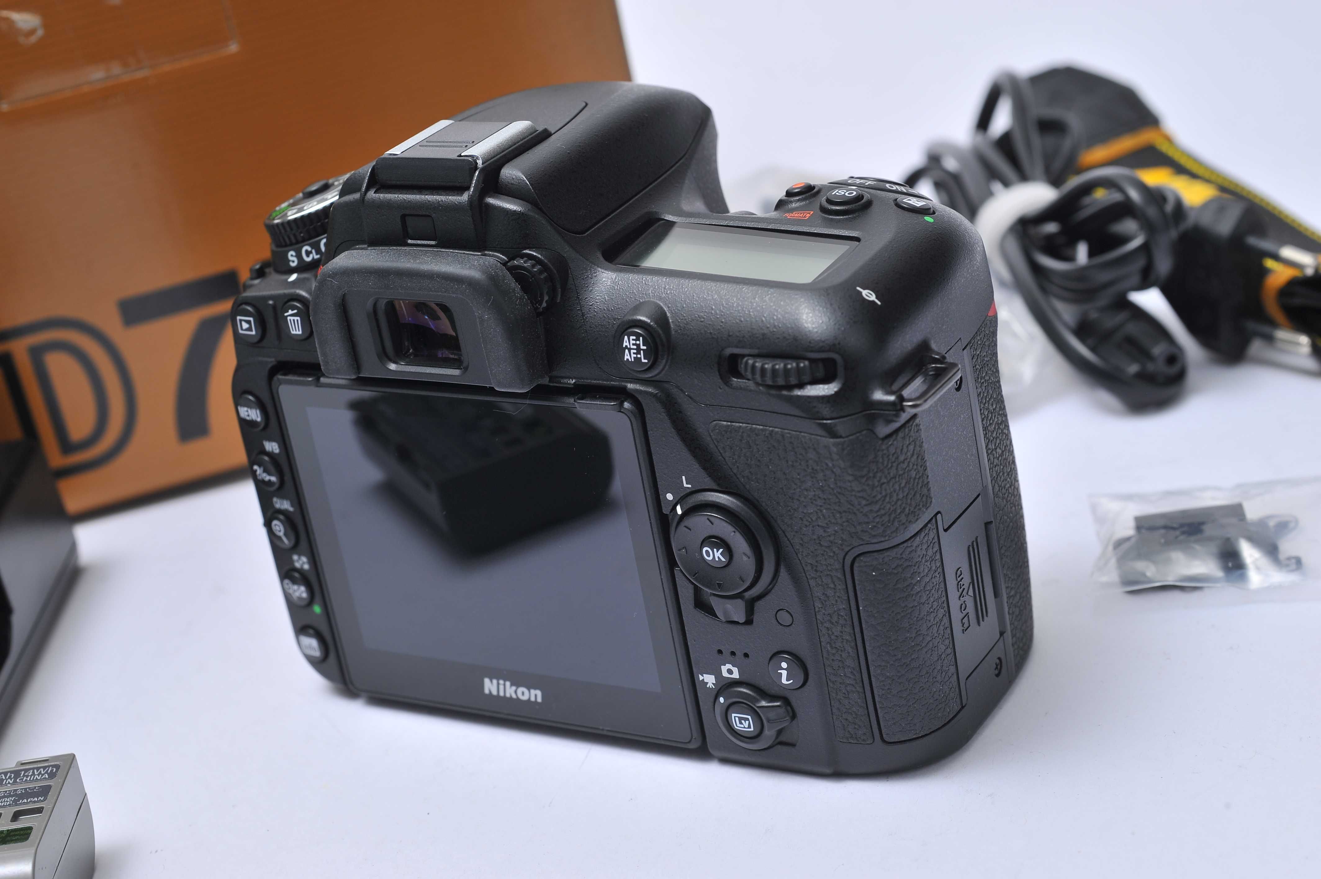 Nikon D7500 Seminova