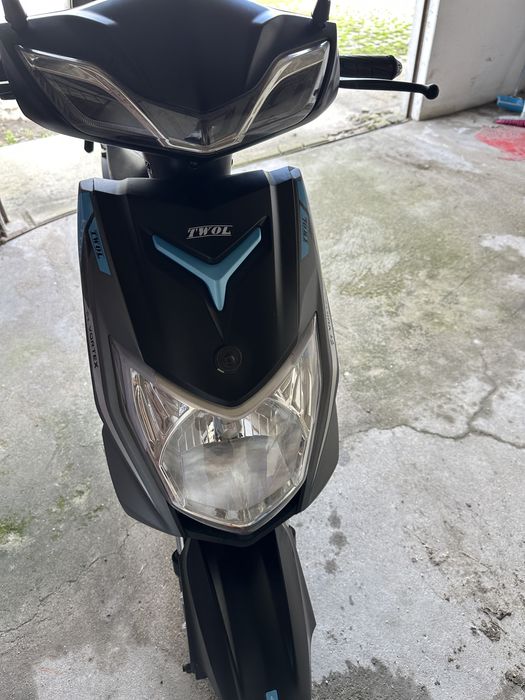 Moto eletroca com documento