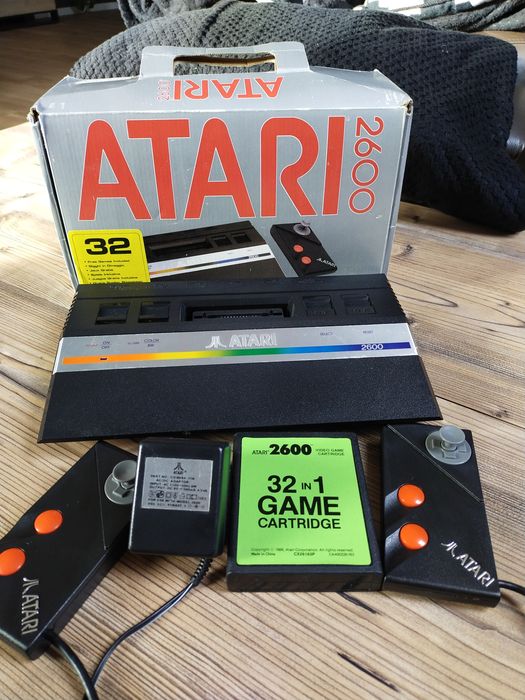 Atari 2600 stan kolekcjonerski z folią