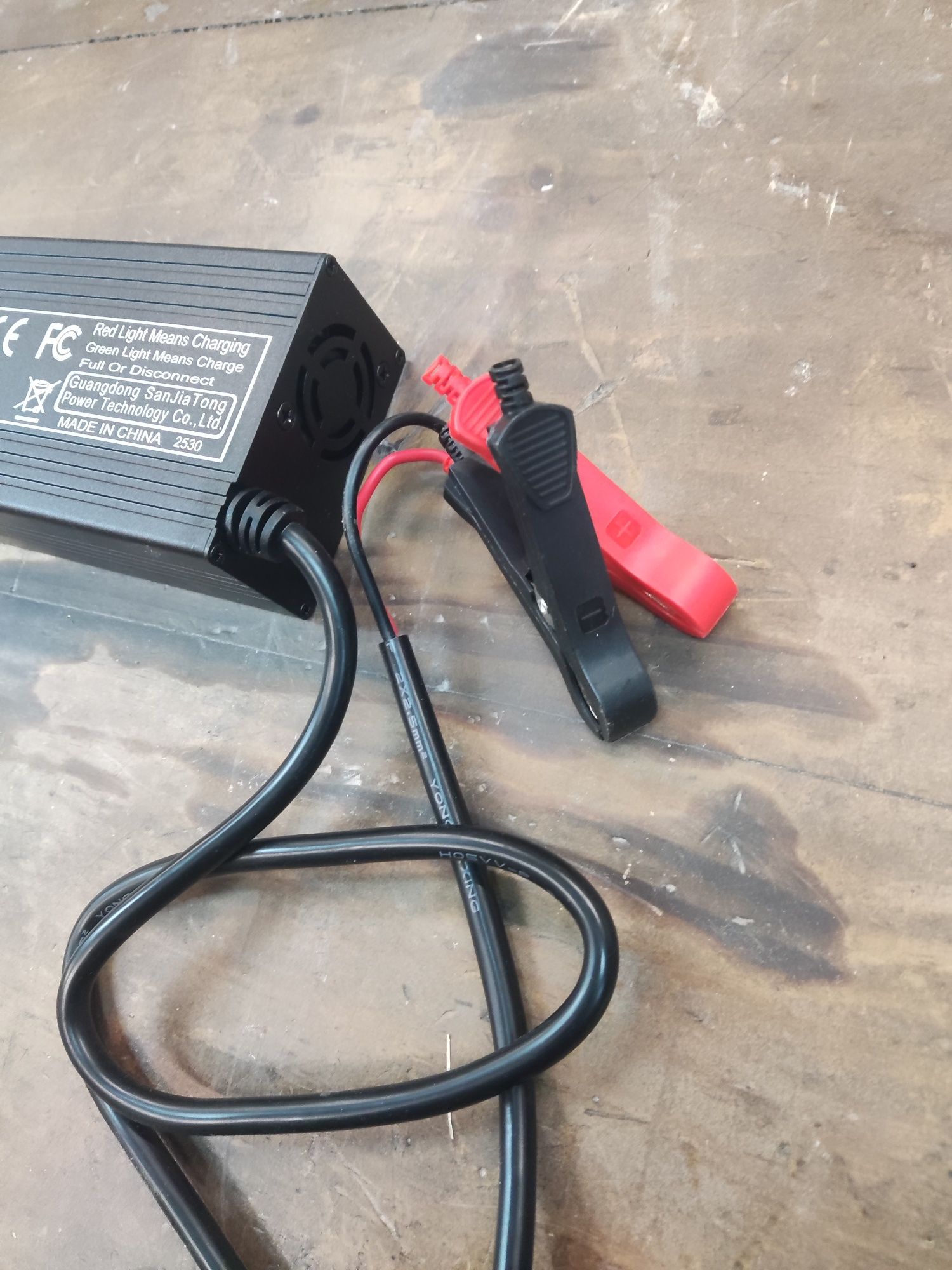 Carregador bateria lítio 4S 14.6V 20A - NOVO