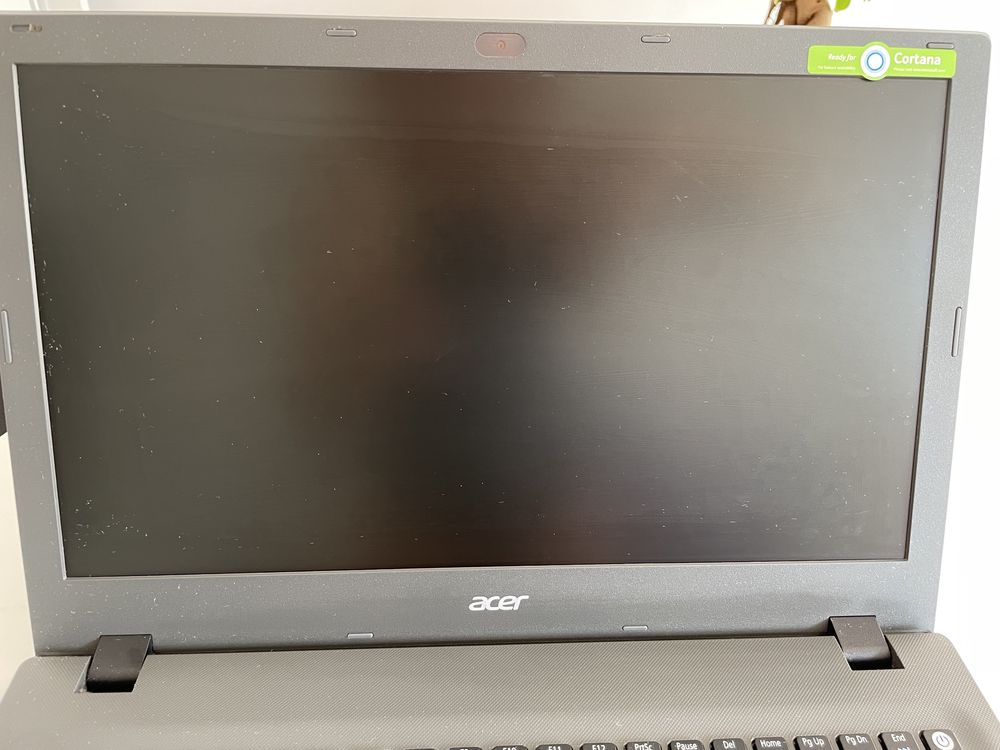 Laptop Acer Aspire E5 573 series stan idealny