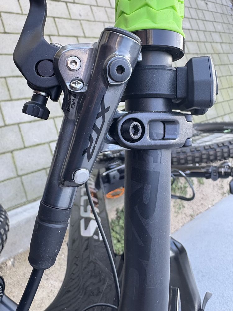 Rower Kellys Theos f100