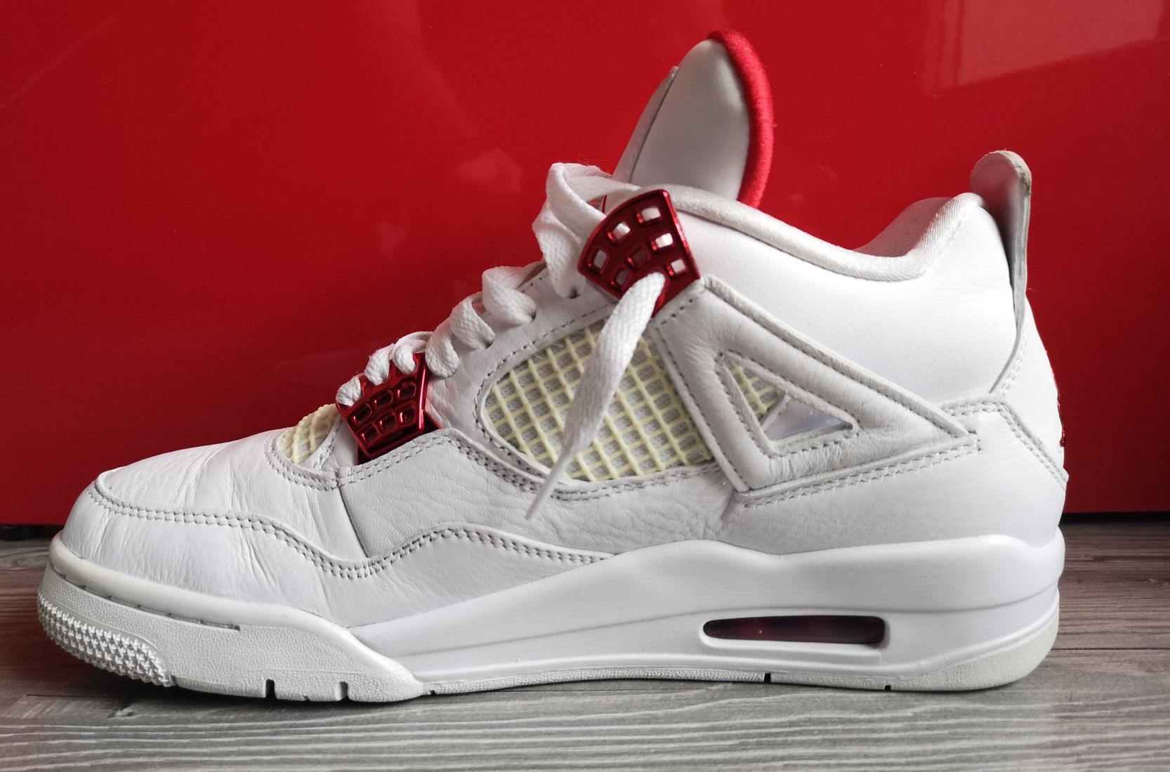 Nike Air Jordan 4 Retro Metallic Red