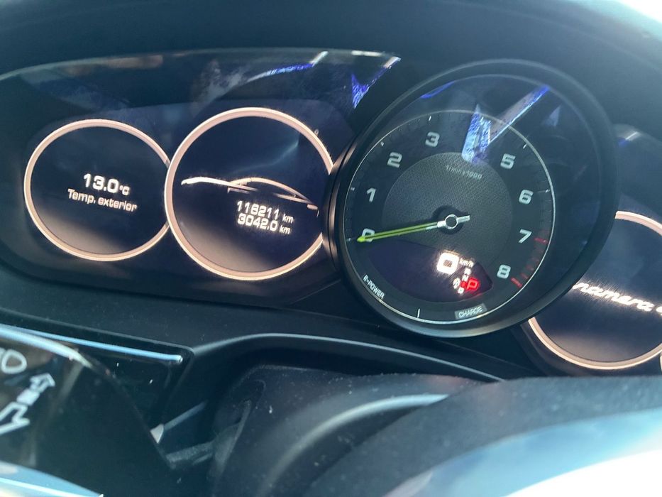 Porsche Panamera 4 E-Hybrid