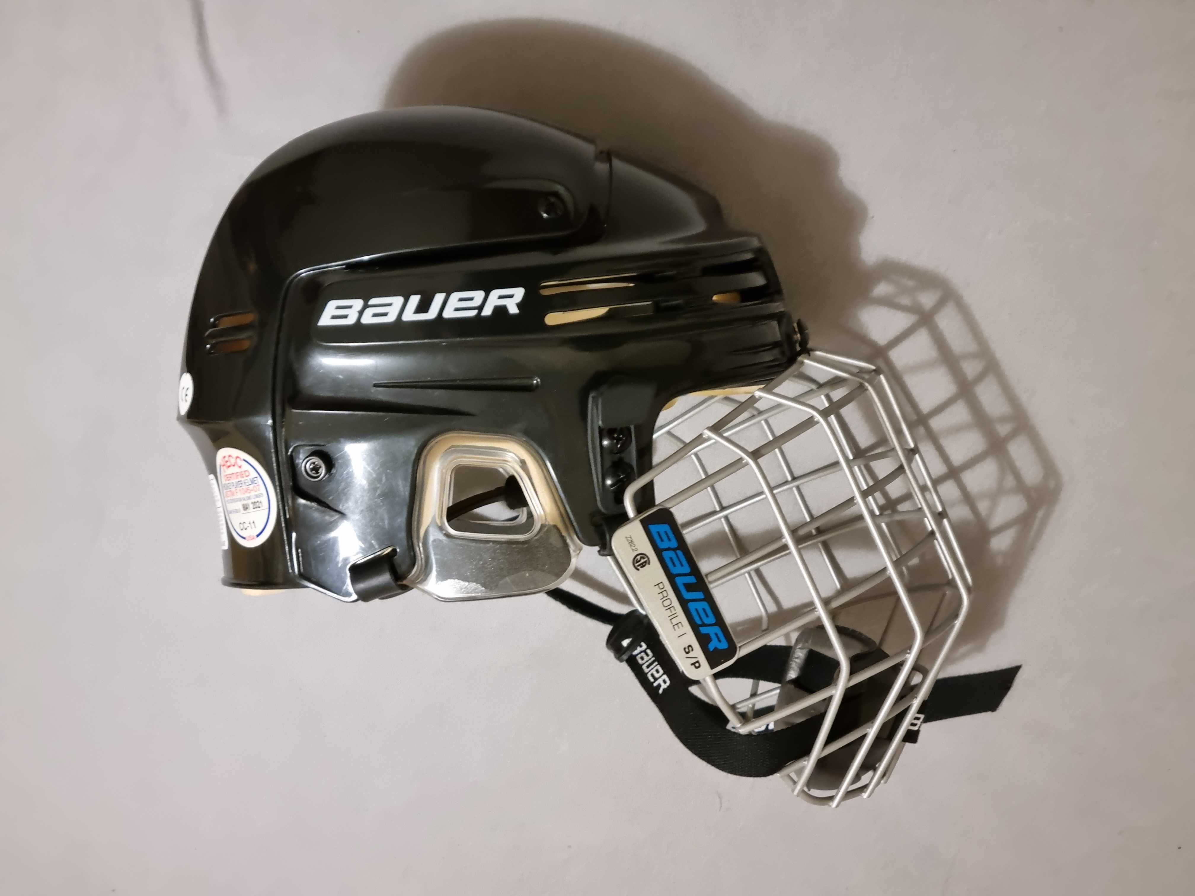 Kask hokejowy Bauer 4500 (rozm. S) z kratownicą Bauer Profile I FM