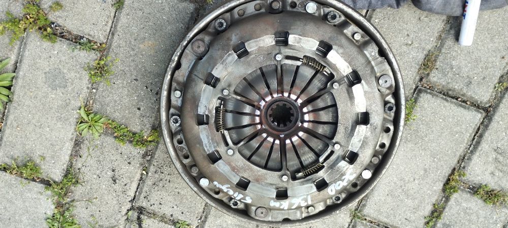 BMW E39 E46 520D 320D 136KM Sprzęgło / Dwumasa / 204D1