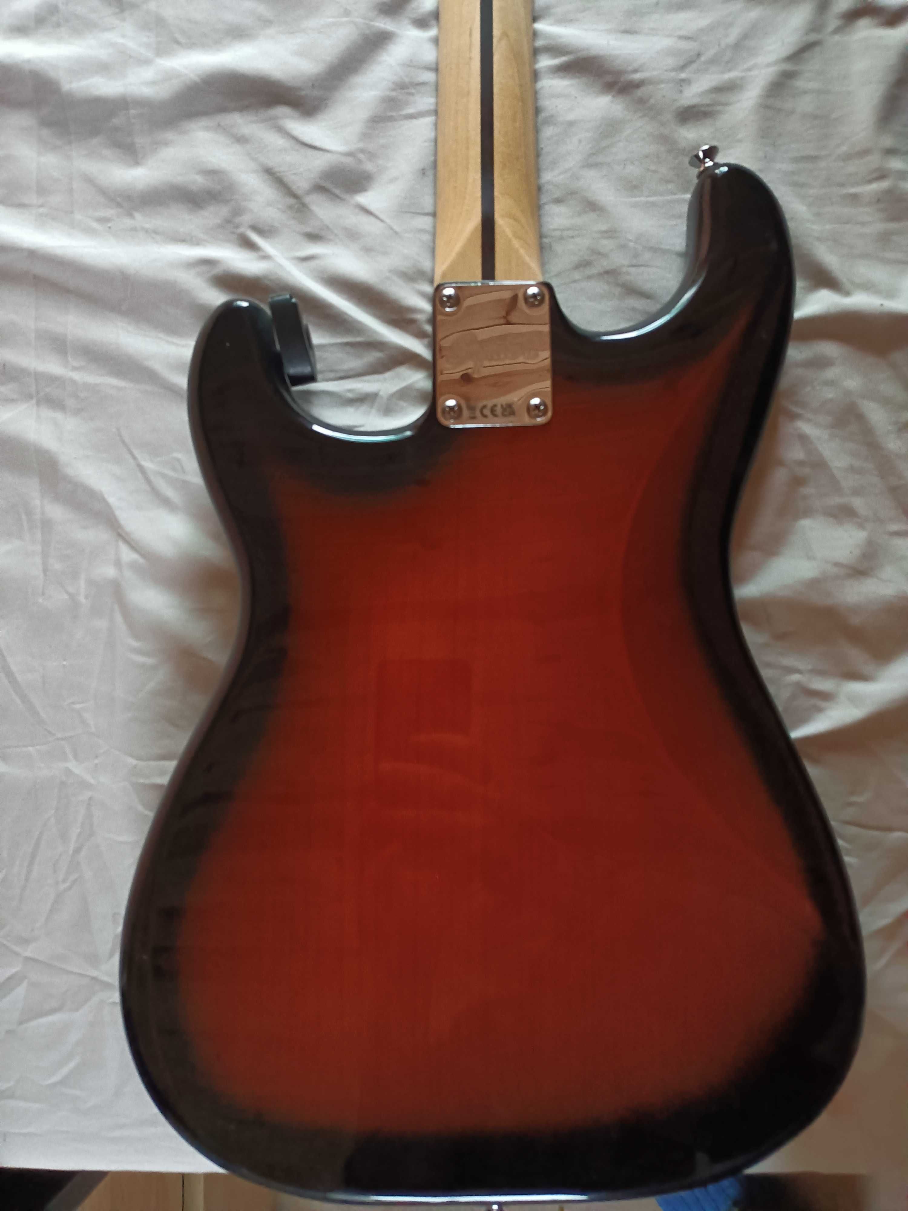 Stratocaster HT LRL SB