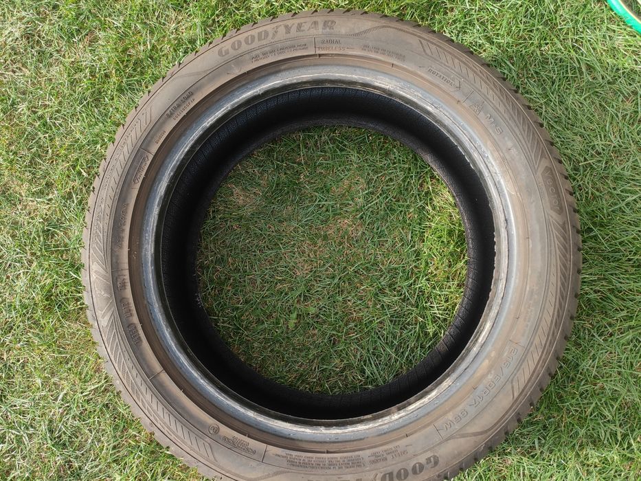 2x Goodyear Vector 4Season Gen-3 215/50R17 95W XL 2 sztuki caloroczne