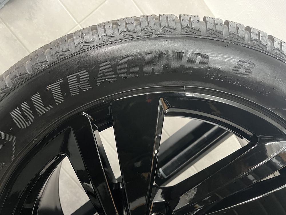 Koła Zimowe 20 VW Touareg 285/45R20 Goodyear 2022 R Line 5x112