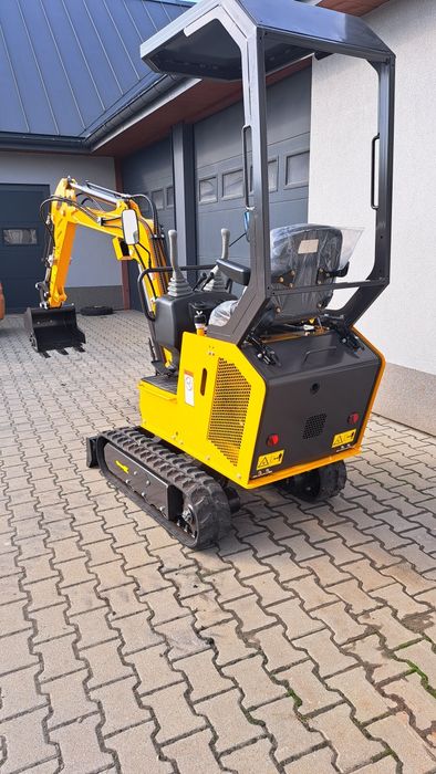 Minikoparka Windstorm XN10, Rhinoceros, 850kg, NEX, Koop,skrętne ramię