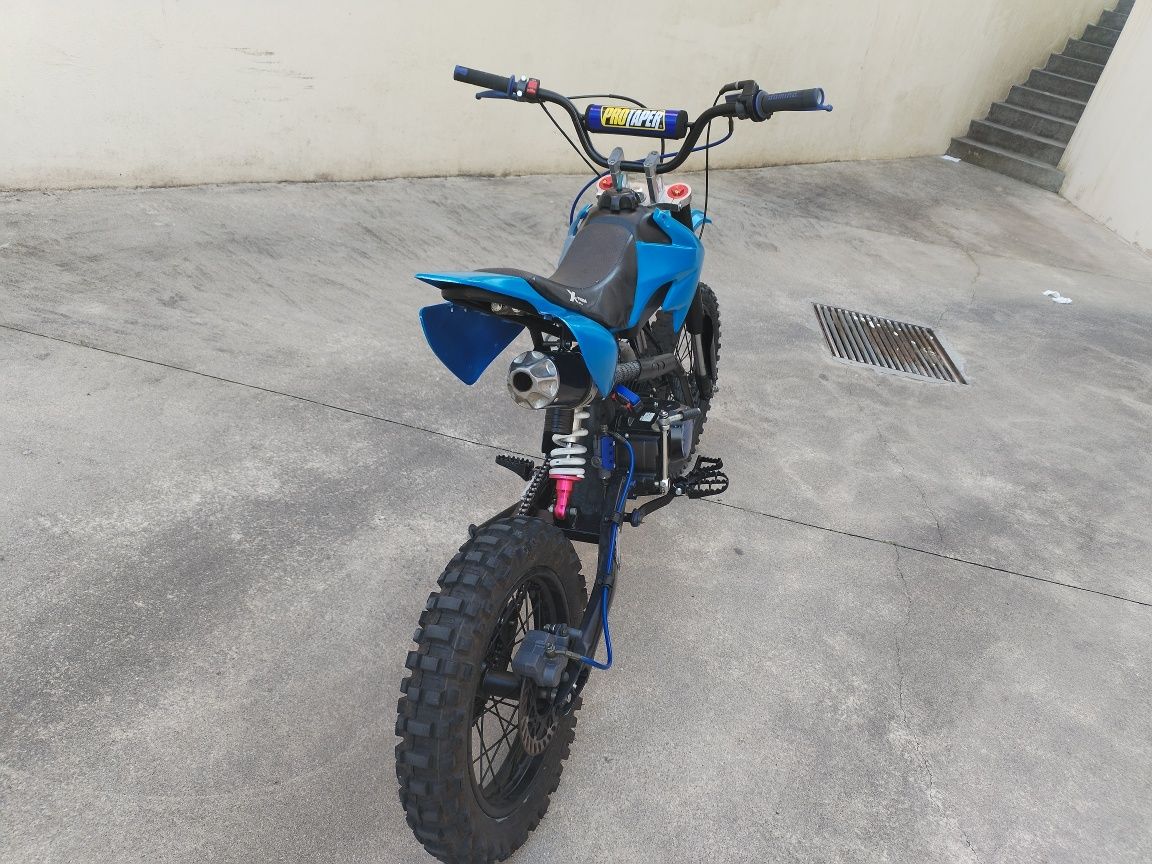 Pitbike totalmente restaurada (rodas 17/14)