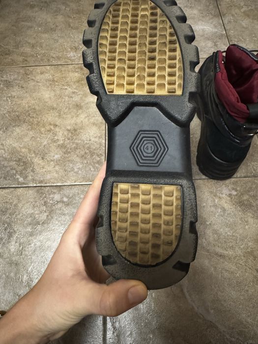 Взуття жіноче на платформі зимове 41р.