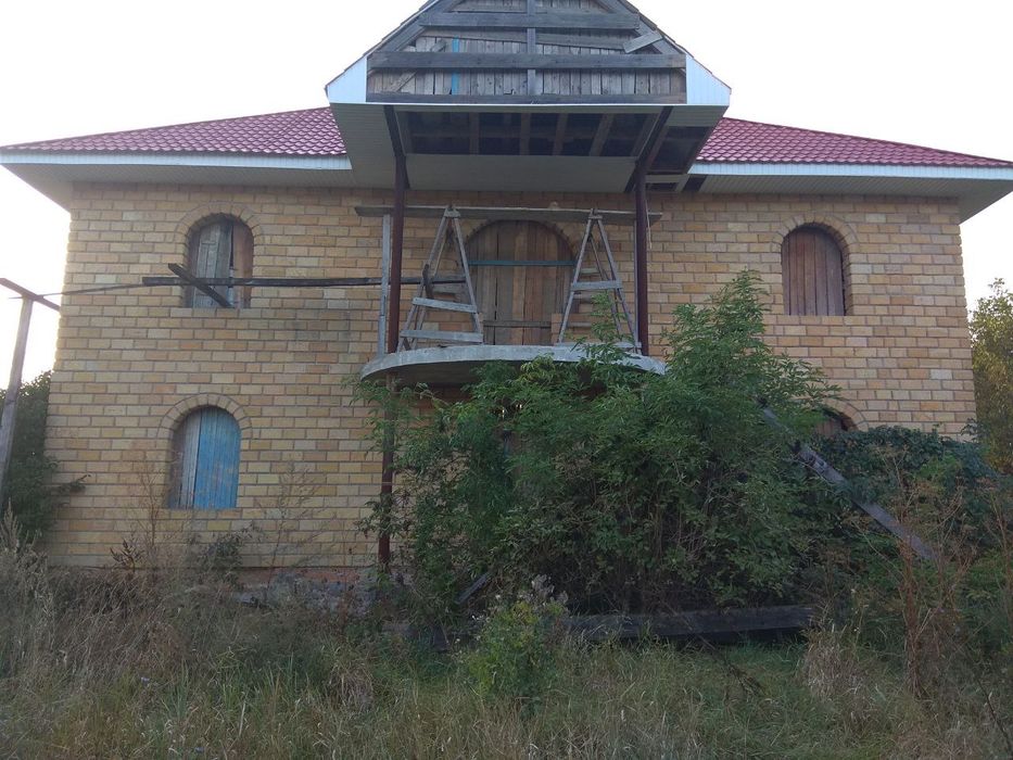 Продаж 2 поверхового будинку(230кв.м) з земельною ділянкою 25 сотих