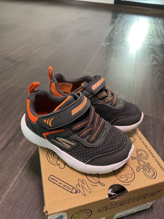 Дитячяче взуття /кросівки хлопчик /дівчинка 23 розмір