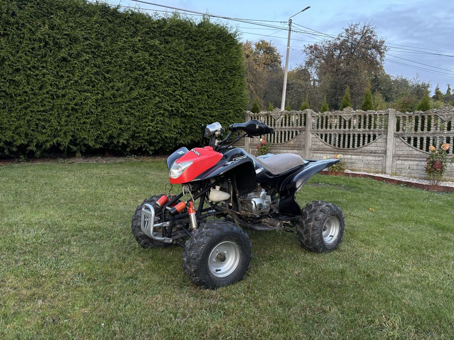 Quad 250 w dobrym stanie