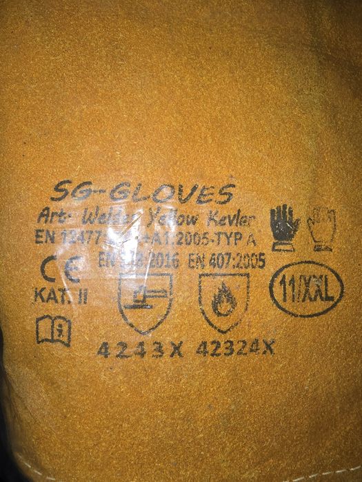 Zestaw rękawic  spawalniczych