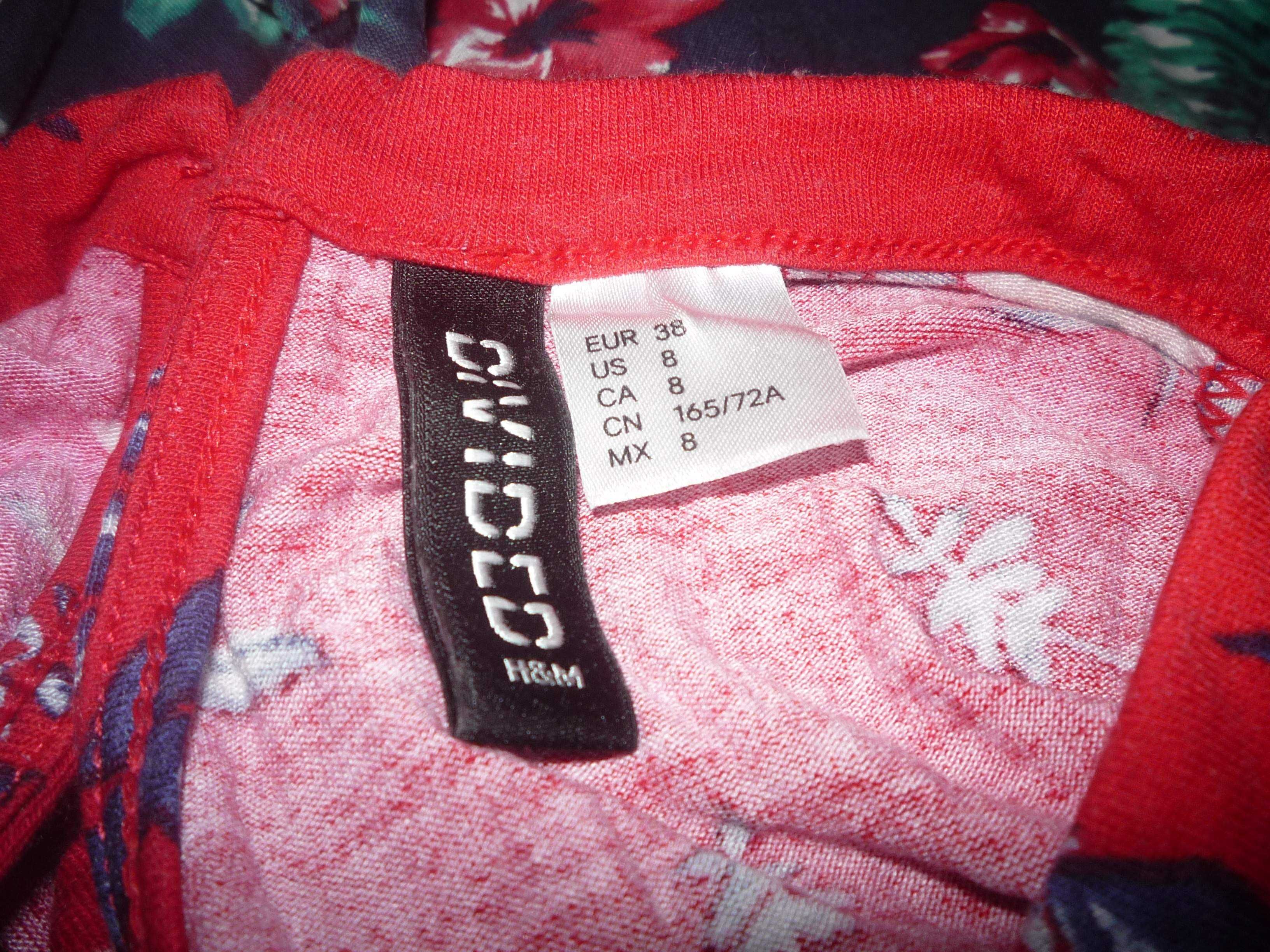 Vestido com rosas: 1 euro