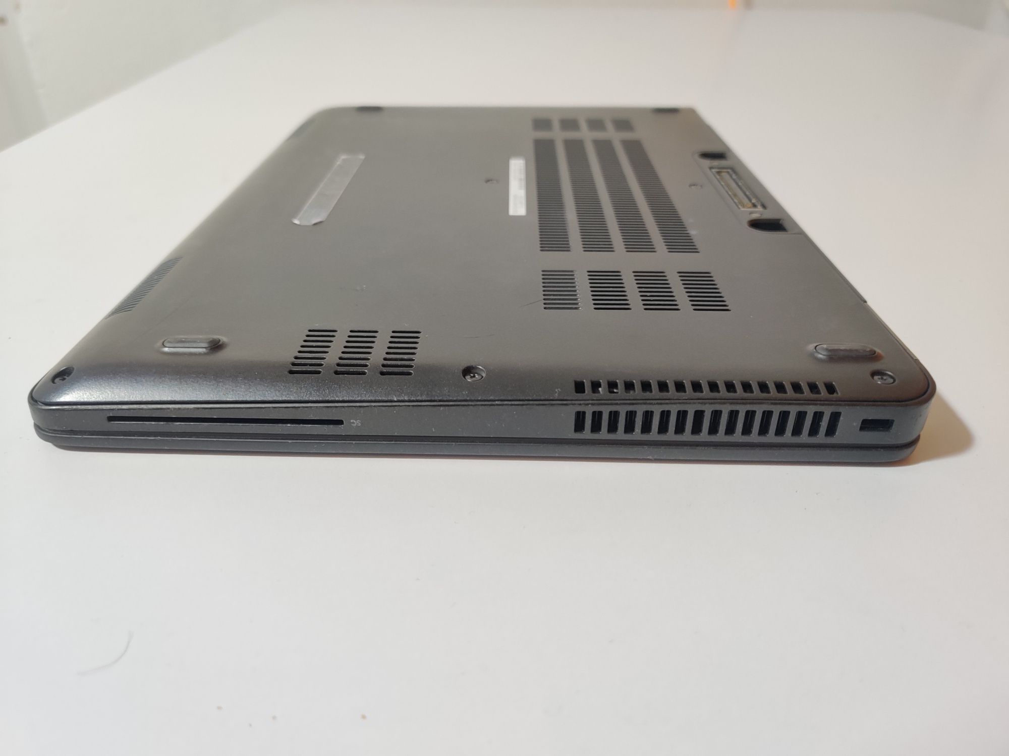 Dell Latitude E7270 12.5' HD i5 6300U/8GB/128GB SSD